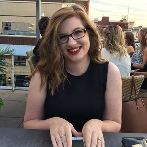 Meet your Posher, Cassandra